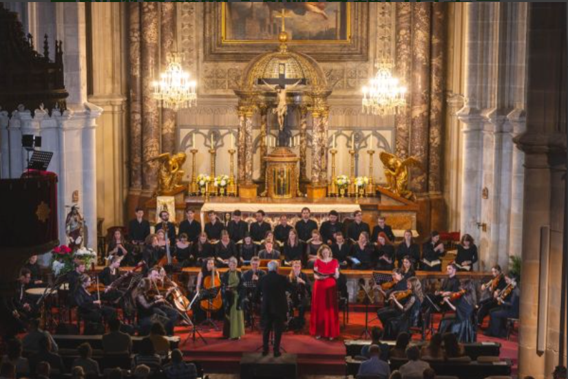 奧地利維也納方濟住院會廣場小兄弟會教堂的受難日音樂會演出〈 約翰受難曲〉。